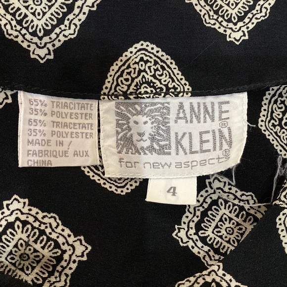 Anne Klein Black and White Print Blouse Button down Long Sleeve Flowy Material - Picture 8 of 10